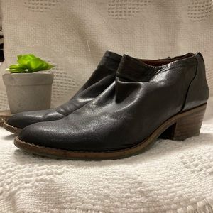 Lucky brand low cut booties black size 7.5